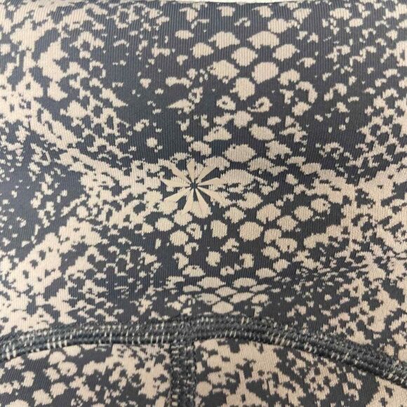 Athleta Ultimate 7/8 Tight Activewear Leggings Snakeskin Size M - Picture 5 of 7